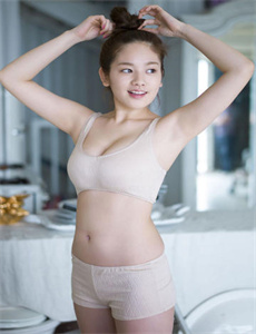 《耀乐炎亚纶视频》