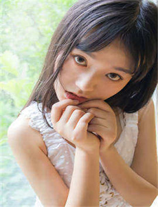 《女王脚奴小说》