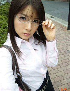 《斗香》